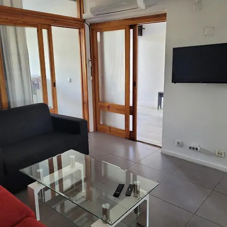 Apt-236 Αλμπουφέιρα